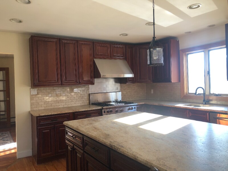 Building Photo - 76 Cornwell Ave