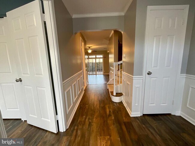 Primary Photo - 6703 Washington Blvd