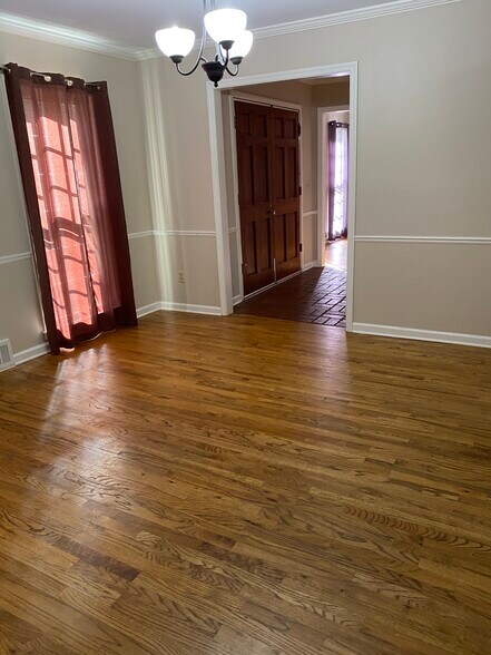 Dining Room - 63 Shady Glen Rd