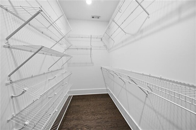 Building Photo - 254 Lamon Ave SE