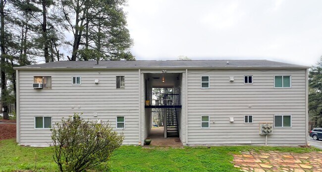 Building Photo - 531 Gresham Park Dr