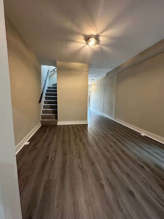 Building Photo - Newly Renovated 4BR/2BA Family Home in Win...