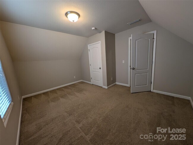 Building Photo - 8419 Candlenut Ln