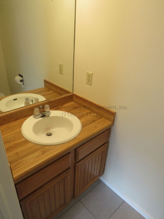 Building Photo - 1469 Canoe Creek Dr N