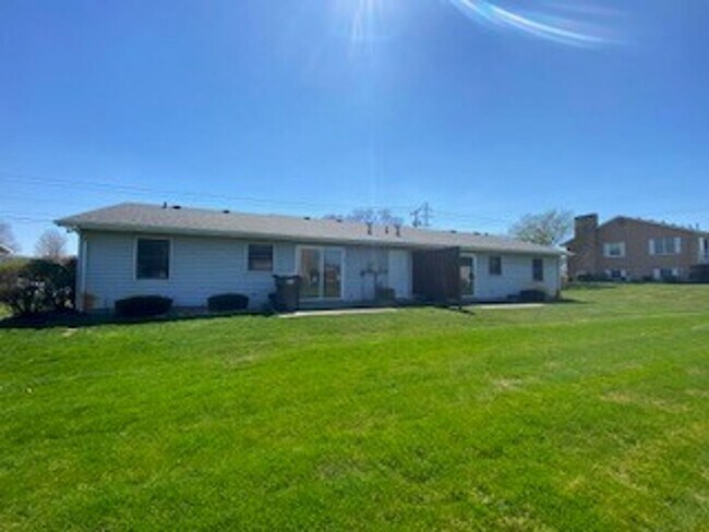 Building Photo - 1312 Co Rd 6