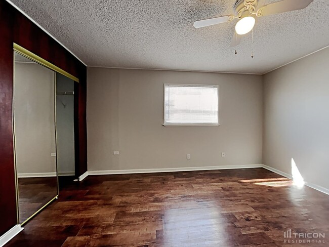 Building Photo - 705 Crimson King Trce