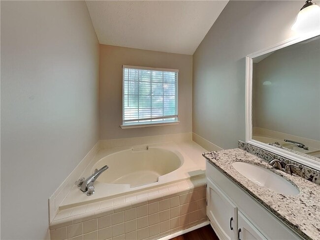 Building Photo - 3828 Windmill Cir