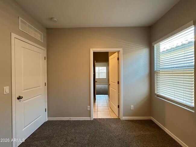 Building Photo - 6551 W Magdalena Ln