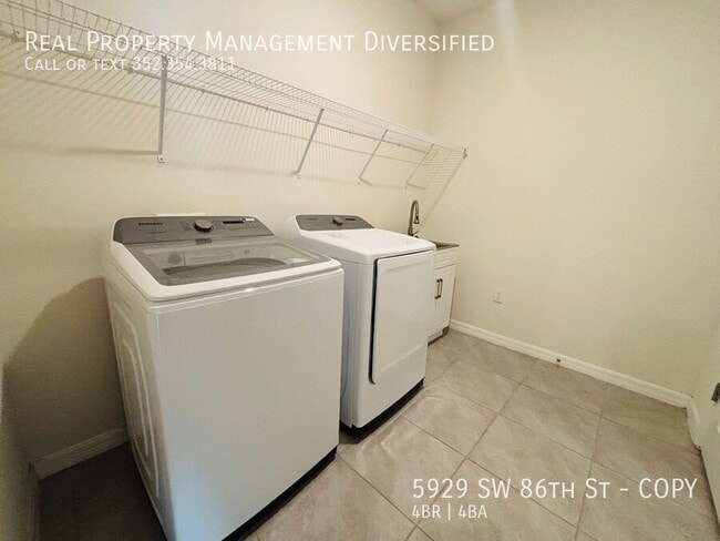 Building Photo - 5929 SW 86th St