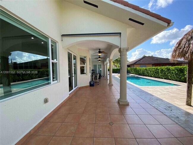 Building Photo - 14302 SW 15th St