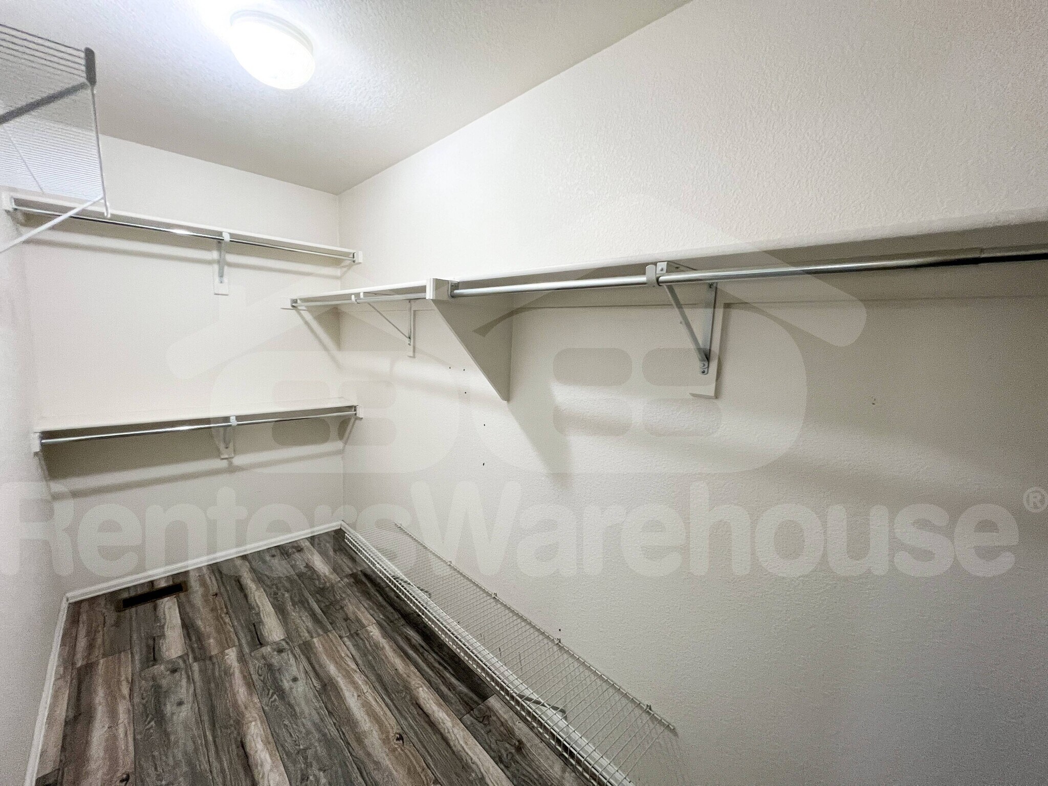 Building Photo - 3903 S Perth St