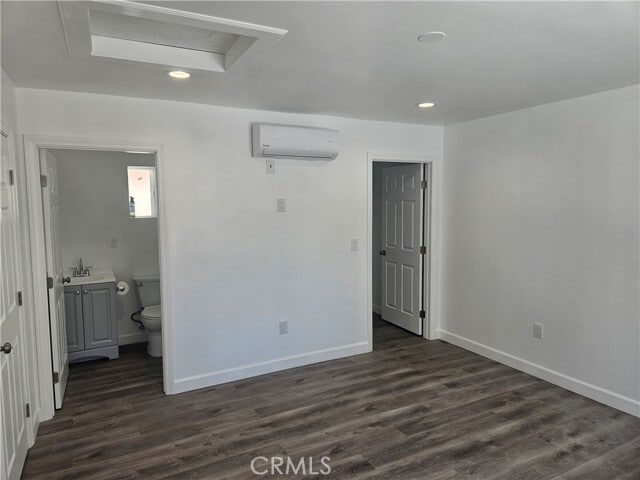 Building Photo - 1307 S Woods Ave