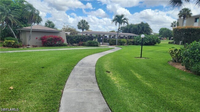 Building Photo - 3645 Boca Ciega Dr