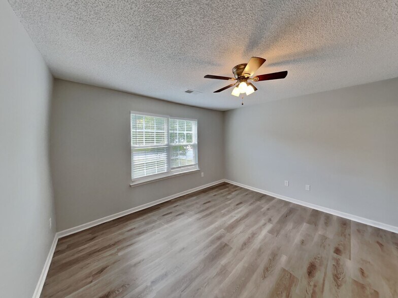 Building Photo - 3320 Arbor Pointe Dr