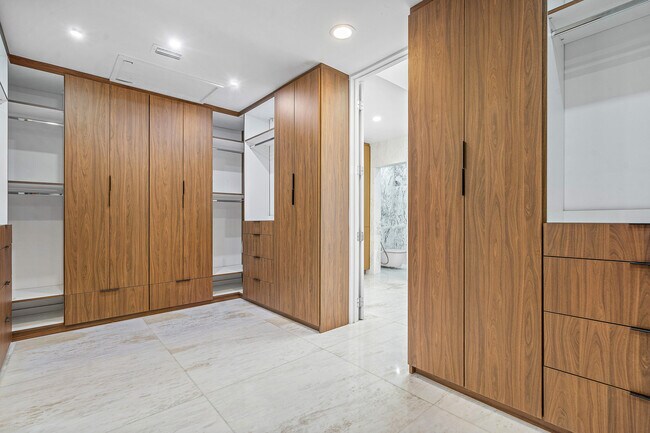 Building Photo - 10391 Boca Woods Ln