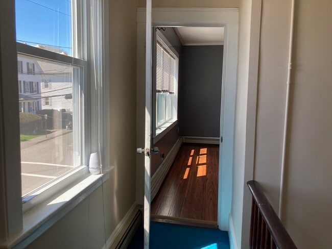 Building Photo - 30 Grant St