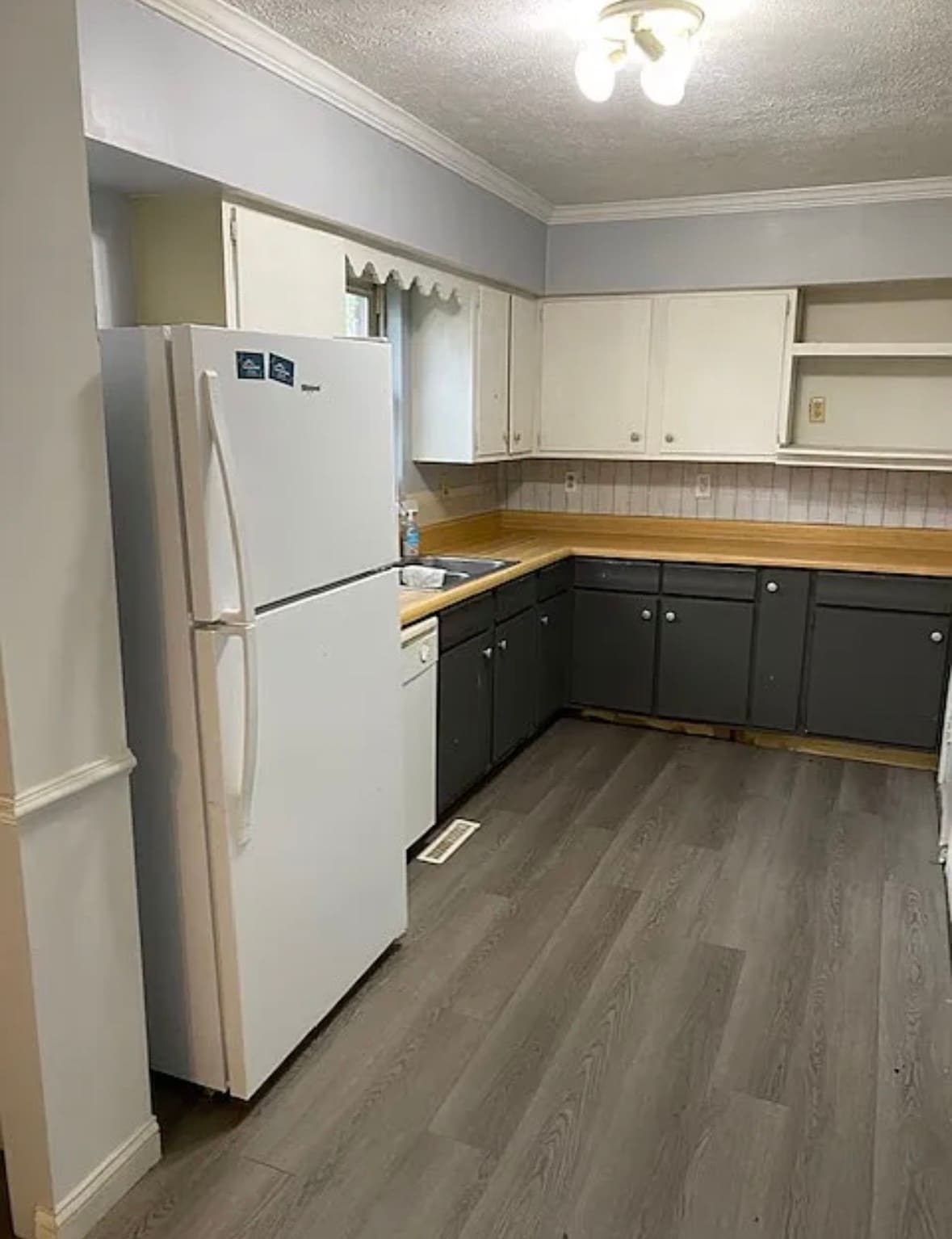 Building Photo - 4783 Skyline Dr