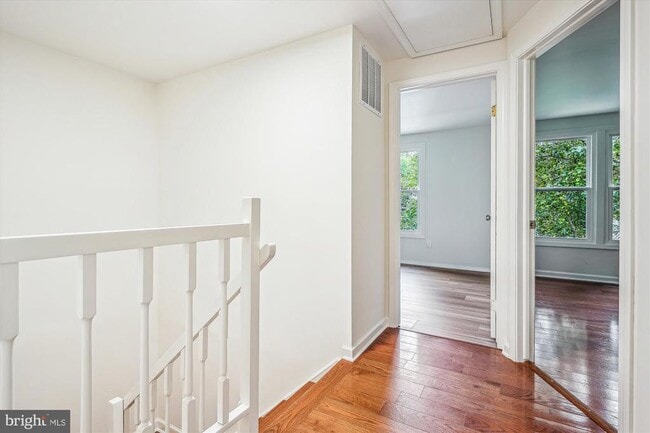 Building Photo - 8901 Gutman Ct