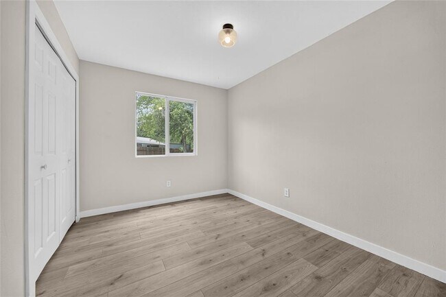 Building Photo - 6222 Wagon Bend
