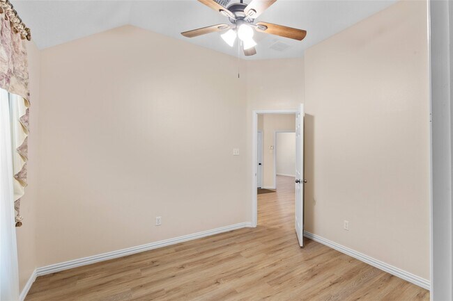 Building Photo - 13415 Highland Park Ct