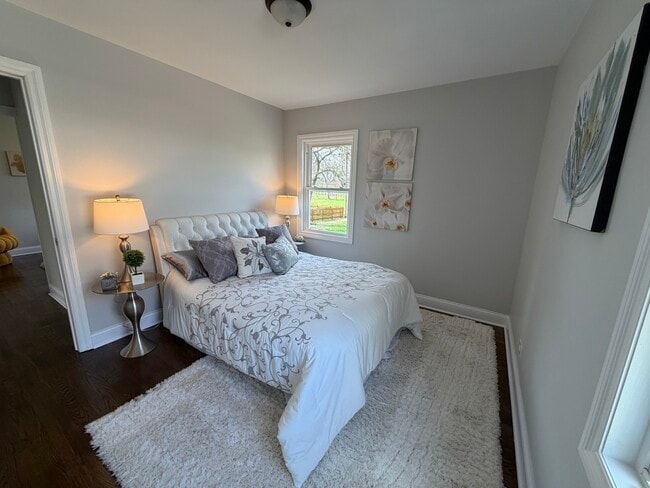 Building Photo - 544 Glendale Ave