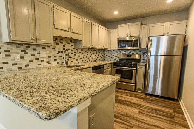 Building Photo - 2745 Highland Ridge NW