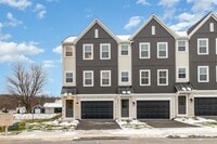 Building Photo - Brand new 3 Bedroom Townhouse