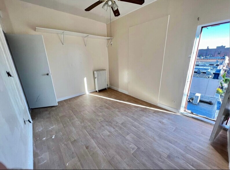 Building Photo - 1624 Pitkin Ave