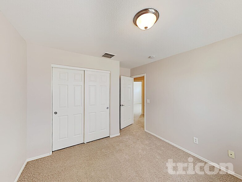 Building Photo - 45654 W Meadows Ln