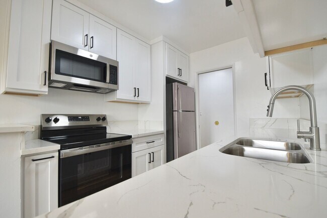 Building Photo - 5440 Quakertown Ave