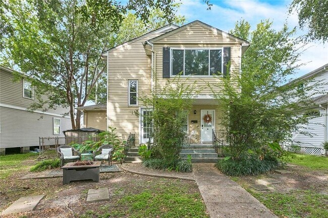 Primary Photo - 5828 General Haig St