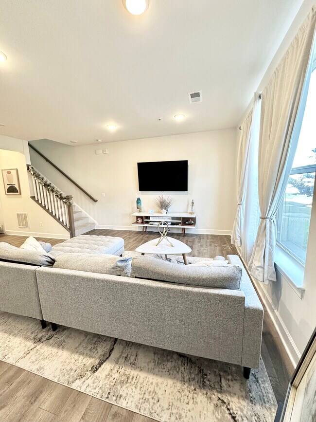 Building Photo - 10338 Ratcliffe Trl