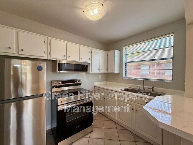 Building Photo - 2989 Downing St