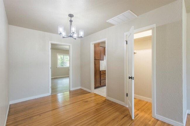 Building Photo - 2928 NW 33rd St
