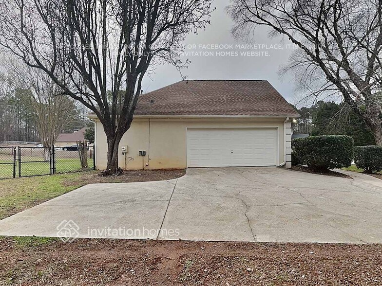 Building Photo - 130 Breakwater Way