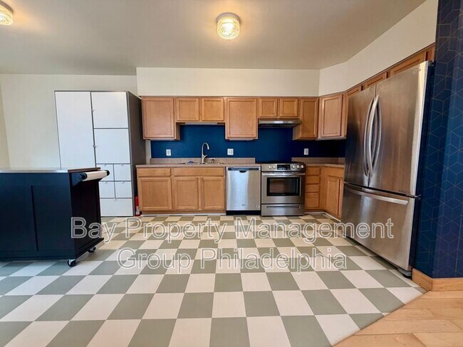 Building Photo - 3847 Spring Garden St