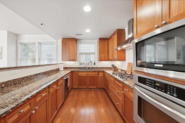 Building Photo - 2608 Thomas Ave