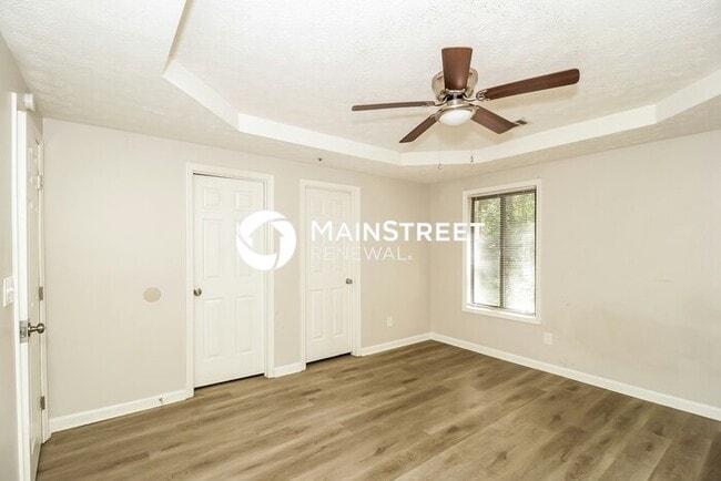 Building Photo - 3 Bedroom Pet-Friendly Home in Stone Mountain, GA with Main Street Renewal