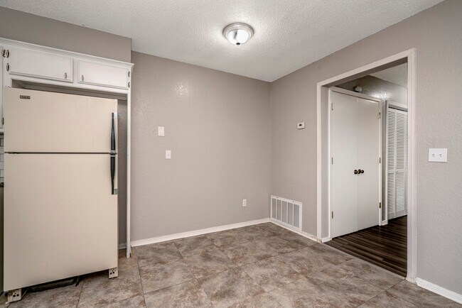 Building Photo - 932/934 SW 62nd St