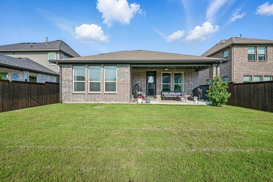 Building Photo - 5821 Liberty Hill Dr