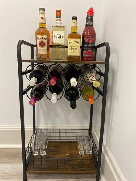 Building Photo - 1854 Hewitt Ave