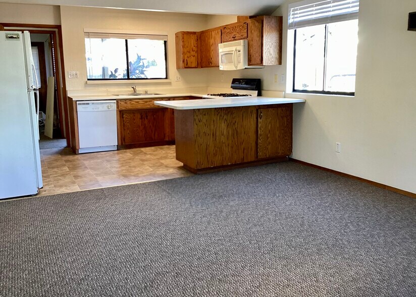 Kitchen and living room - 681 37th Ave