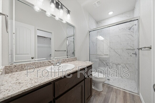 Building Photo - 126 Leon Ln