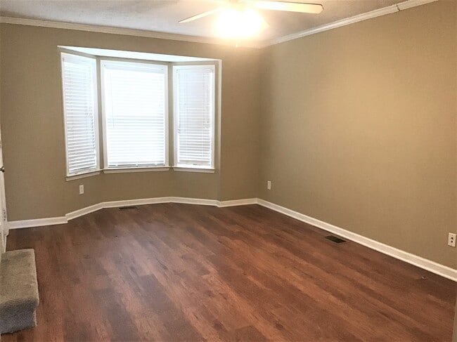 Building Photo - 3648 S Naples Ct