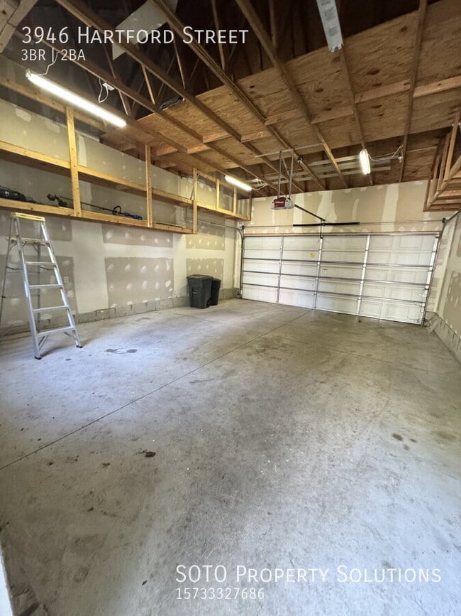 Building Photo - 3946 Hartford St