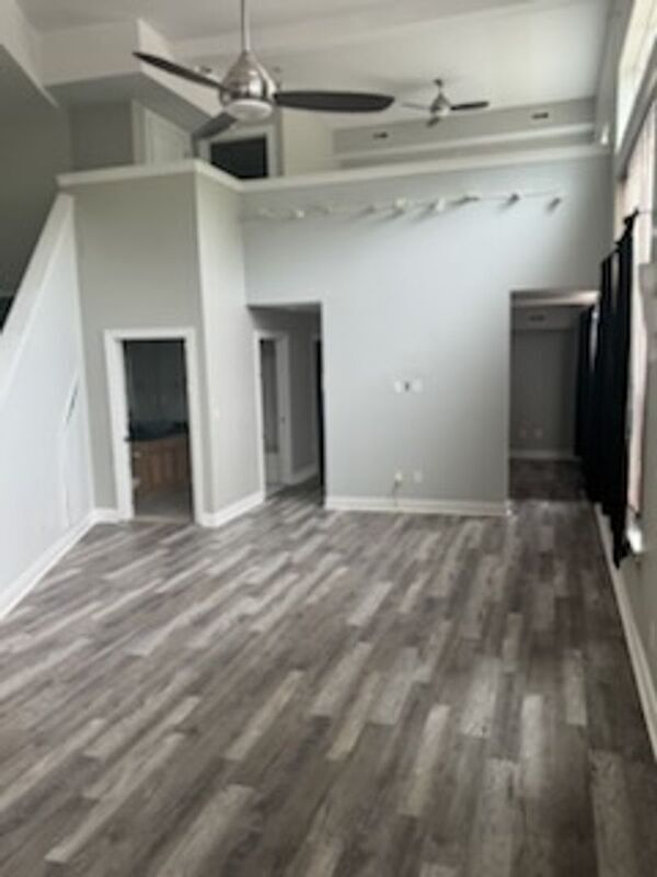Building Photo - 2415 Brownsboro Rd