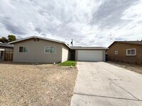 Building Photo - 4517 Alta Dr