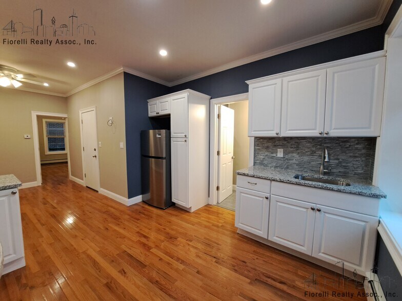Building Photo - 3 Goodridge Ct