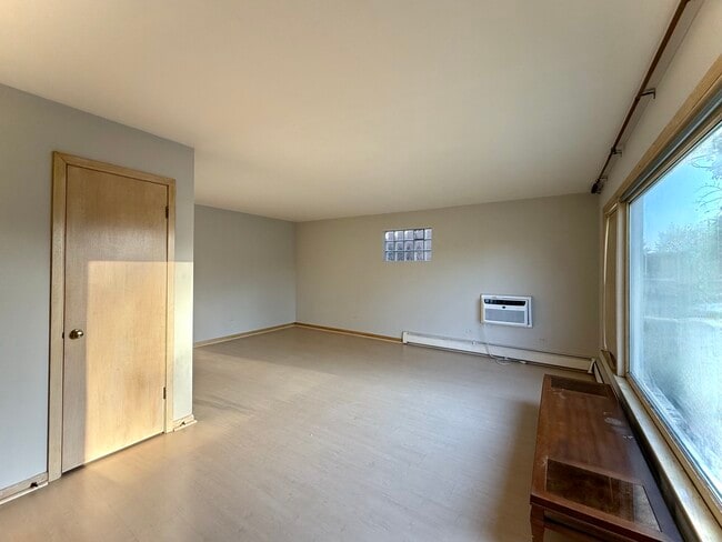 Building Photo - 2631 N 74th Ave