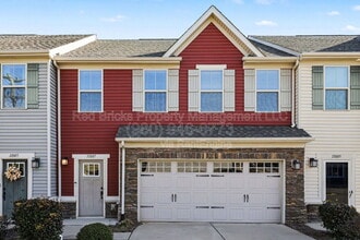 Building Photo - 11007 Discovery Dr NW